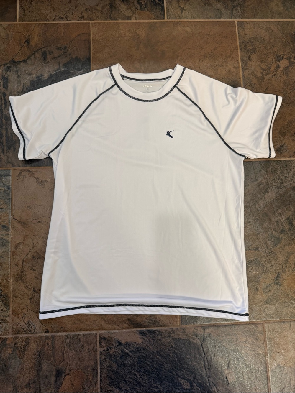 KPSLN Men’s Short Sleeve Swim/Rash Guard Shirt – Size XL.
